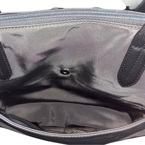 MICHAEL Michael Kors Kelsey Large Nylon Tote Bag - Picture 11 of 14